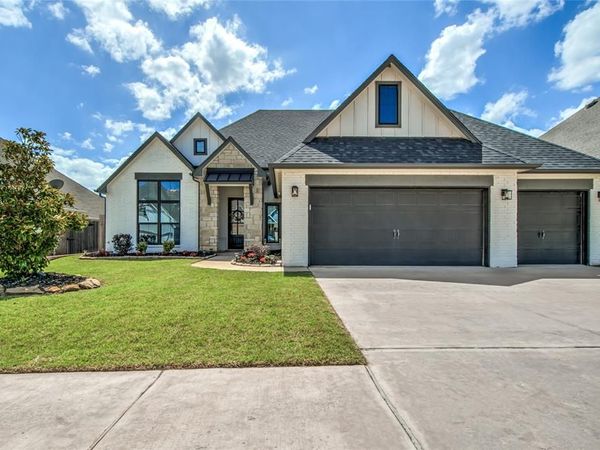 18801 Hidden Hill Terrace, Edmond, OK 73012