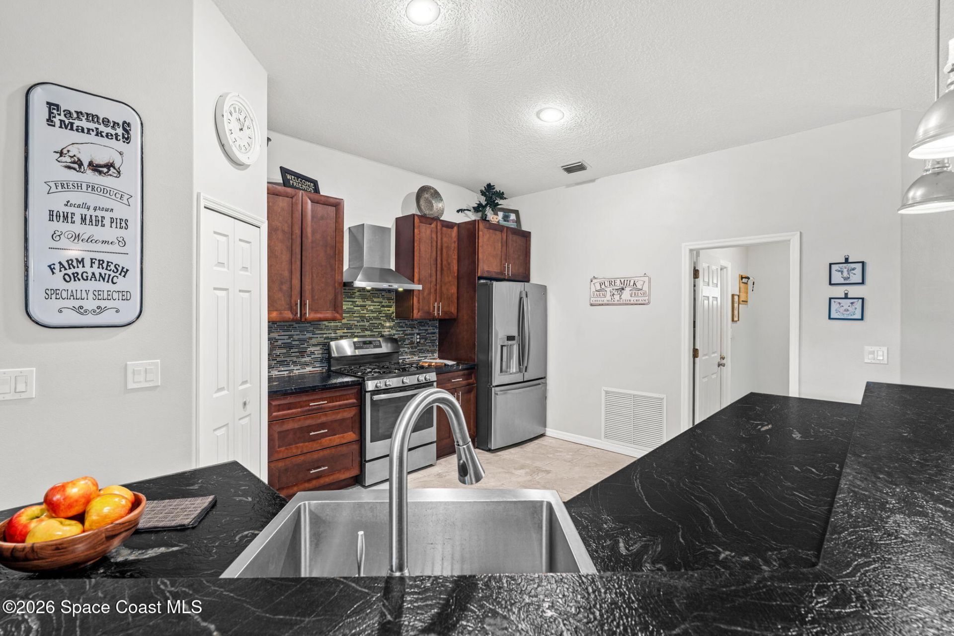 676 Sheridan Woods Drive , Melbourne, FL 32904 Photo