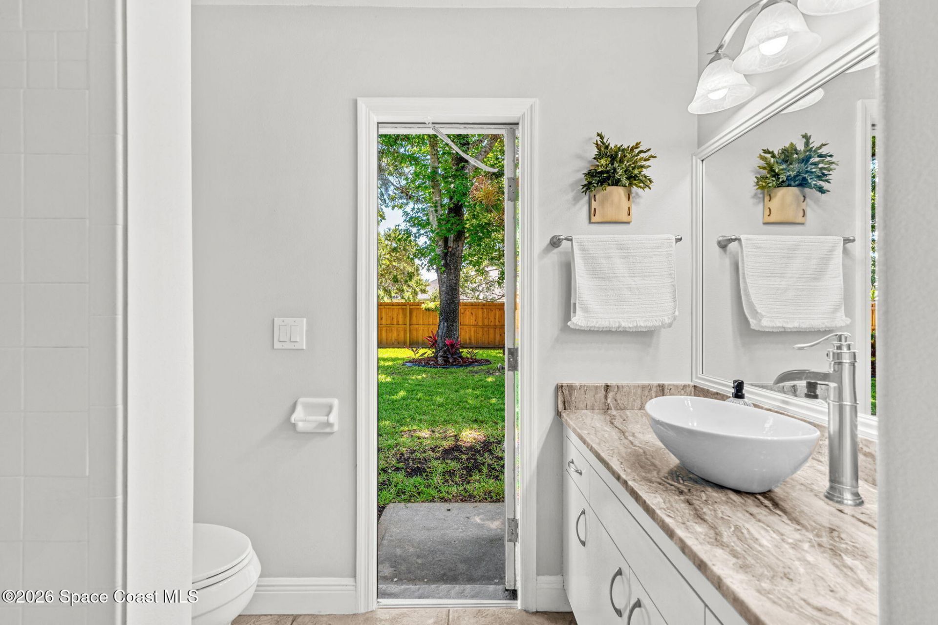676 Sheridan Woods Drive , Melbourne, FL 32904 Photo