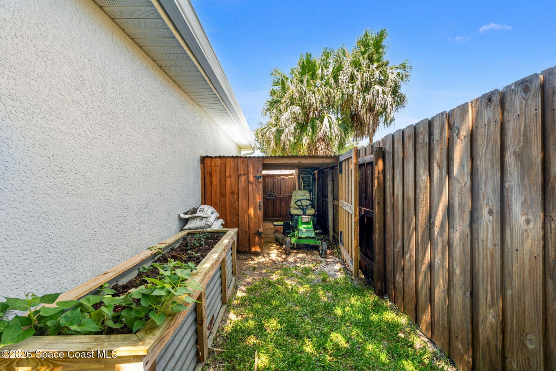 676 Sheridan Woods Drive , Melbourne, FL 32904 Photo