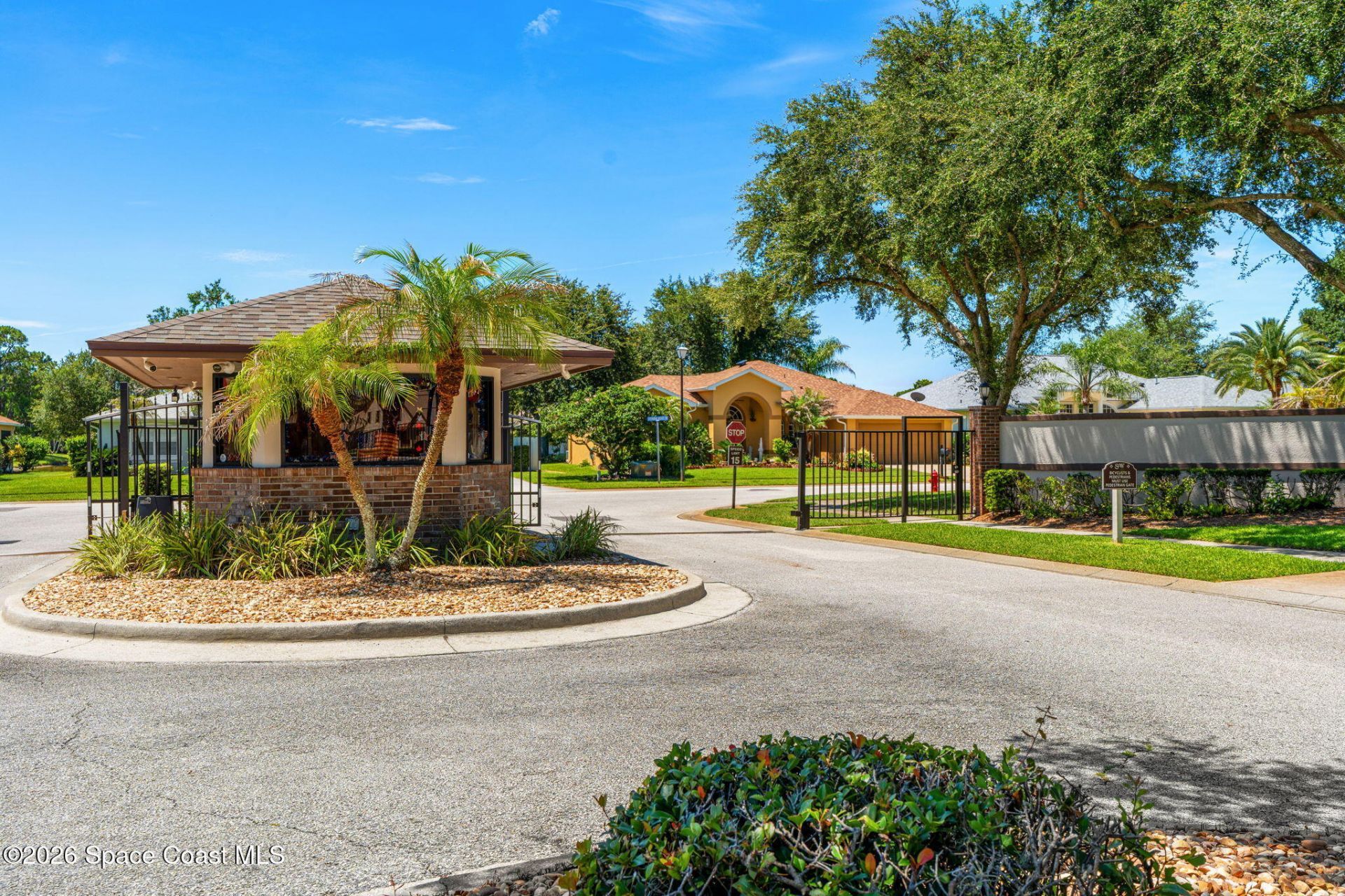 676 Sheridan Woods Drive , Melbourne, FL 32904 Photo