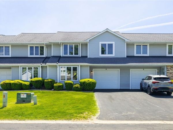 6 Chenin Run, Fairport, NY 14450