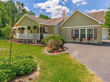 1340 Cain Road, Youngstown, NY 14174