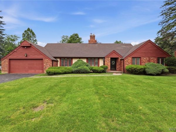 405 Dansworth Road, Youngstown, NY 14174