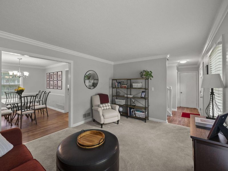 2391 Fishinger Road, Columbus, OH 43221 Photo 11