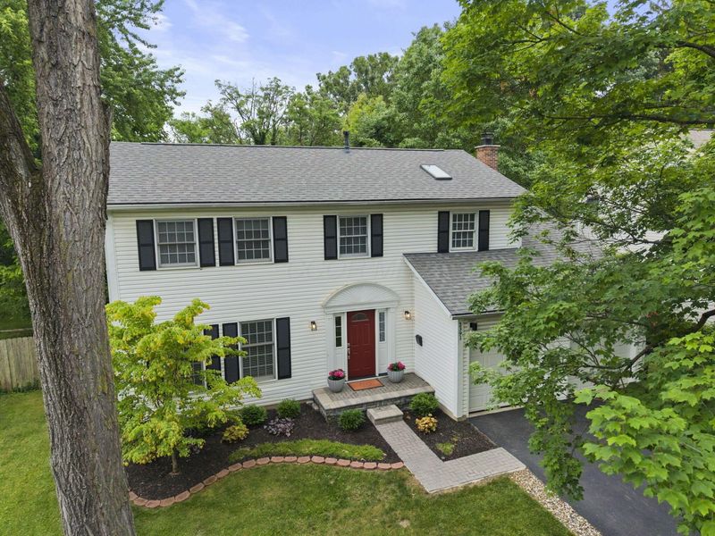2391 Fishinger Road, Columbus, OH 43221 Photo 2