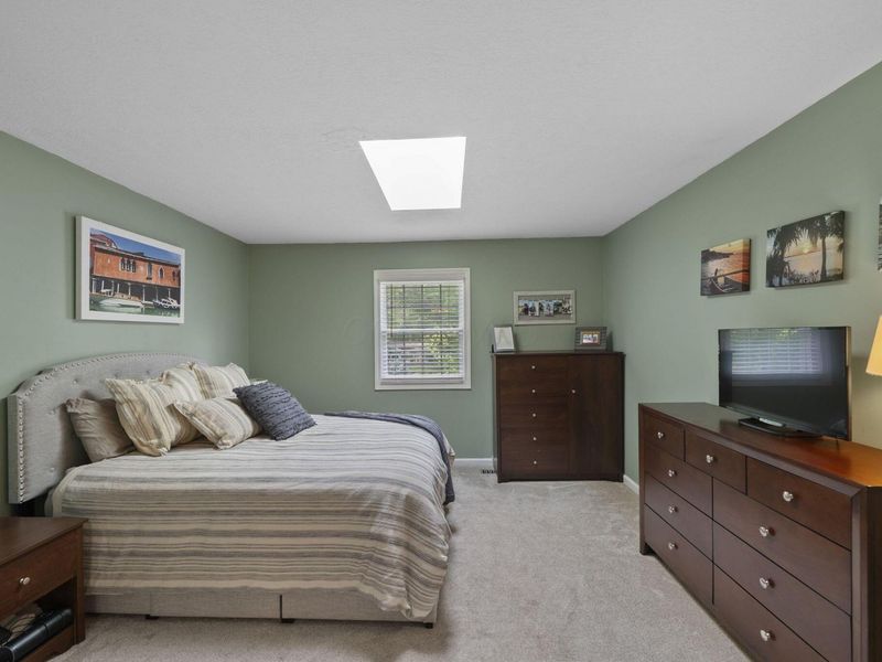 2391 Fishinger Road, Columbus, OH 43221 Photo 37