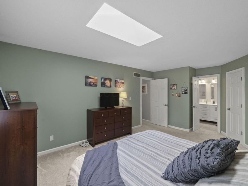 2391 Fishinger Road, Columbus, OH 43221 Photo 38