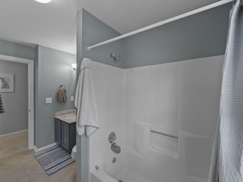 2391 Fishinger Road, Columbus, OH 43221 Photo 55