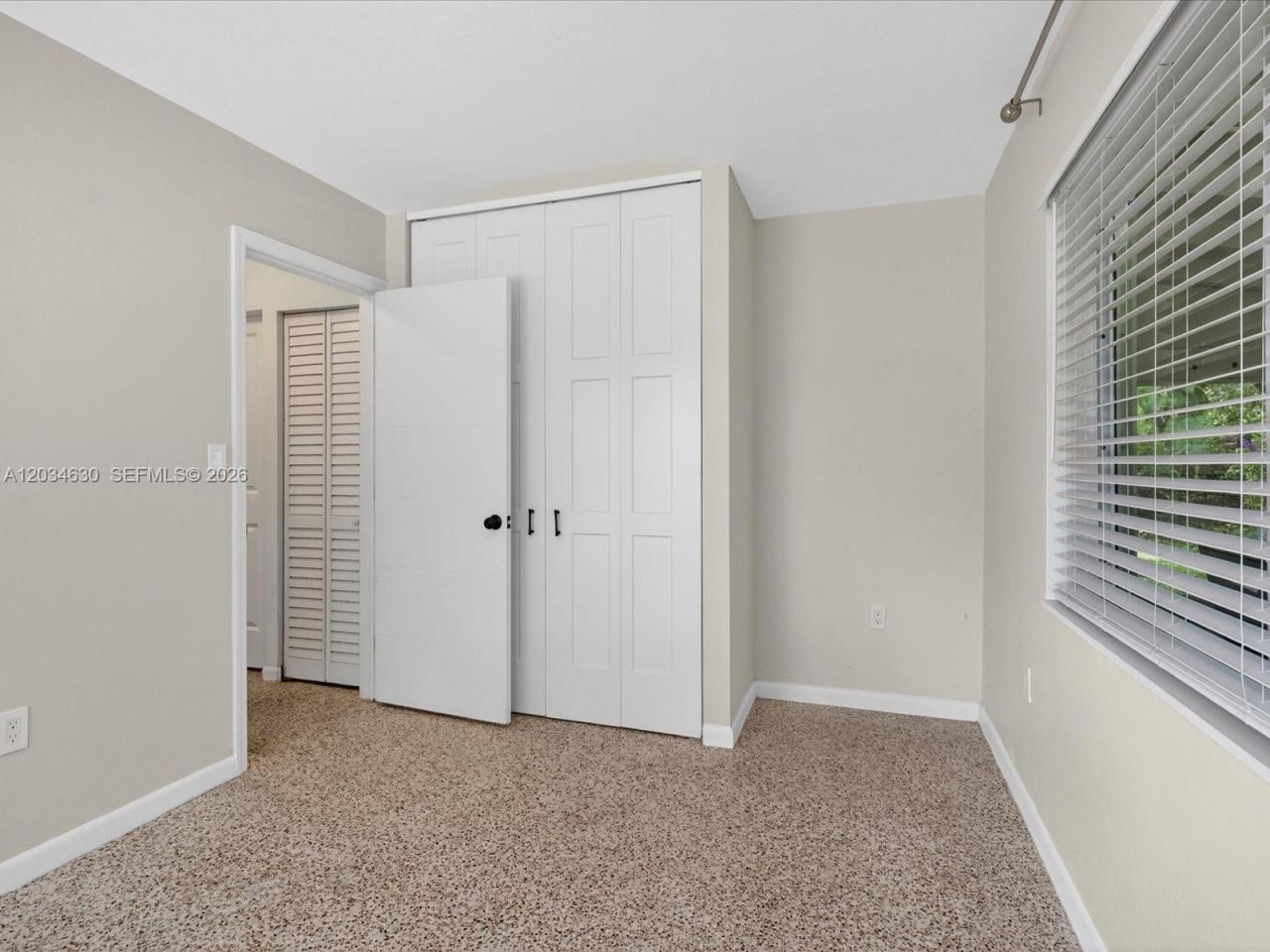 Xxxx SW Undisclosed, Unit -, South Miami, FL 33143 Photo
