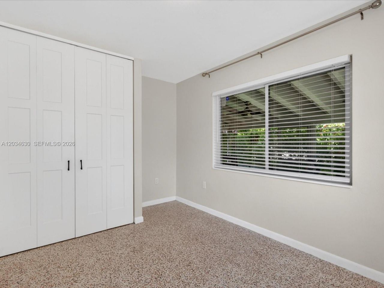Xxxx SW Undisclosed, Unit -, South Miami, FL 33143 Photo