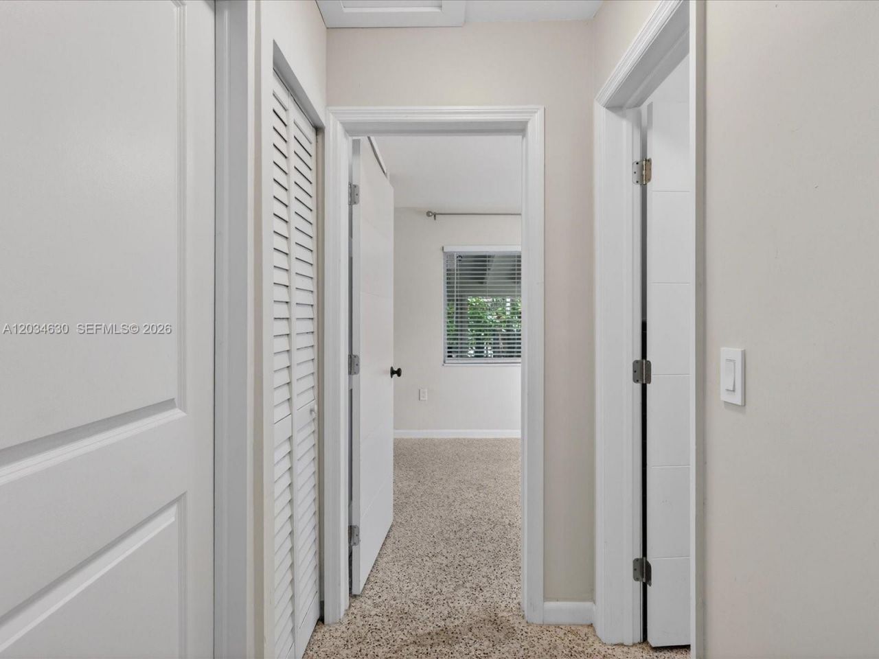 Xxxx SW Undisclosed, Unit -, South Miami, FL 33143 Photo