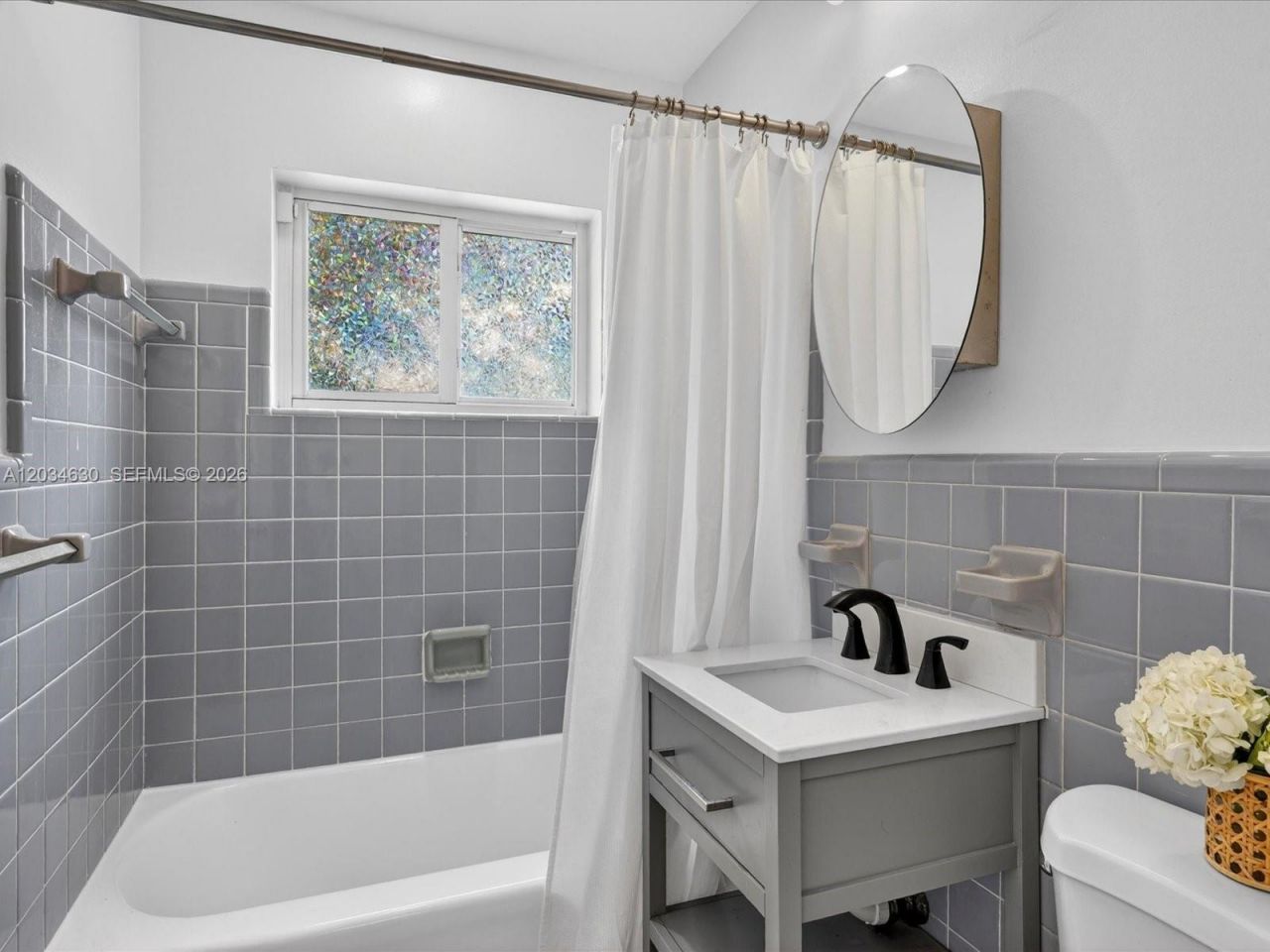 Xxxx SW Undisclosed, Unit -, South Miami, FL 33143 Photo