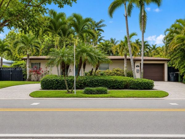 1850 Keystone Blvd , North Miami, FL 33181