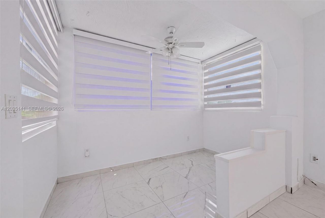 10300 Coral Way, Unit C25, Miami, FL 33165 Photo