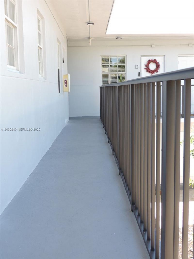 3615 Thomas Ave , Unit 11, Miami, FL 33133 Photo