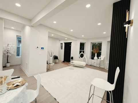 Main Photo