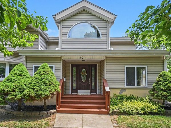 1011 State Street, Adrian, MI 49221