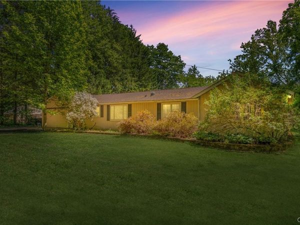 6 Snogles Lane, Baldwinsville, NY 13027