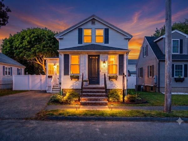 12 Johnson Ave, Peabody, MA 01960