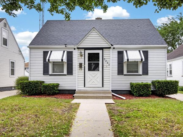 6225 34th AVENUE, Kenosha, WI 53142