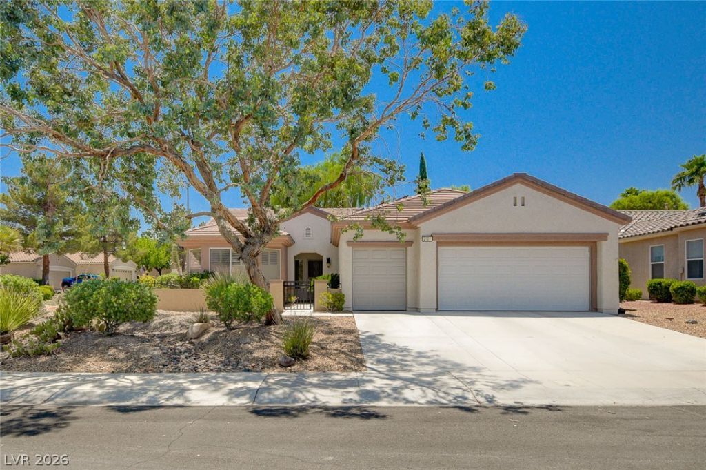 2521 Evansville Avenue, Henderson, NV 89052 Main Photo