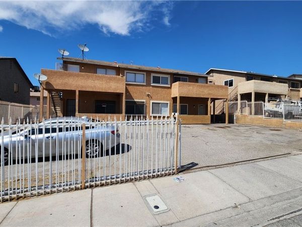 6940 Hopkins Drive , Unit A, Las Vegas, NV 89156