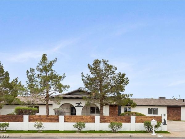 271 E Middleton Drive, Henderson, NV 89015