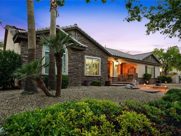 7651 Man O War Street , Las Vegas, NV 89131