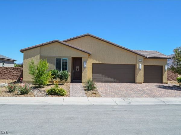 5528 Eleganza Avenue , Pahrump, NV 89061