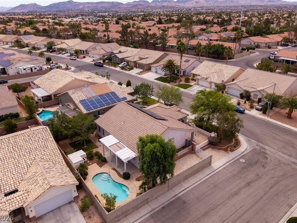 880 Coldwater Falls Way , Las Vegas, NV 89123