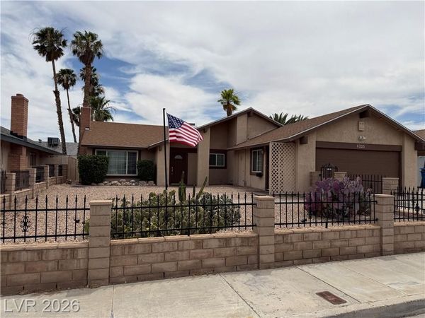6225 Cedarwood Avenue, Las Vegas, NV 89103