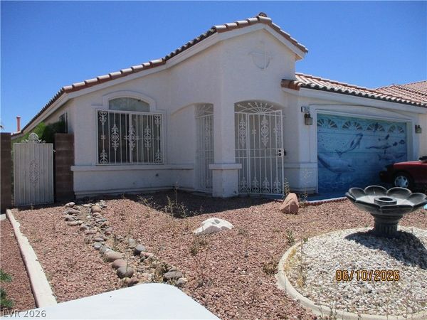 7963 W Rainshower Drive , Las Vegas, NV 89147