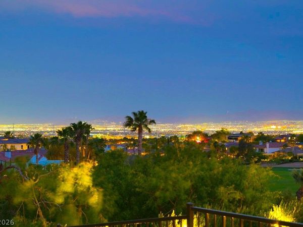 11686 Glowing Sunset Lane, Las Vegas, NV 89135
