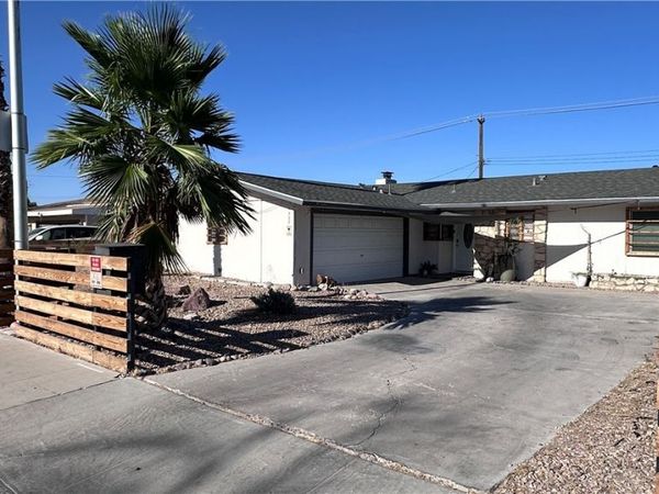 1528 Saylor Way , Las Vegas, NV 89108