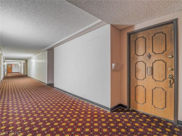 725 N Royal Crest Circle , Unit 231, Las Vegas, NV 89169