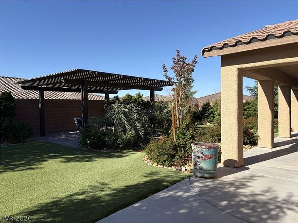 5761 E Badlands Lane, Pahrump, NV 89061