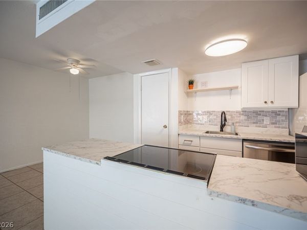 1428 Lorilyn Avenue , Unit 3, Las Vegas, NV 89119