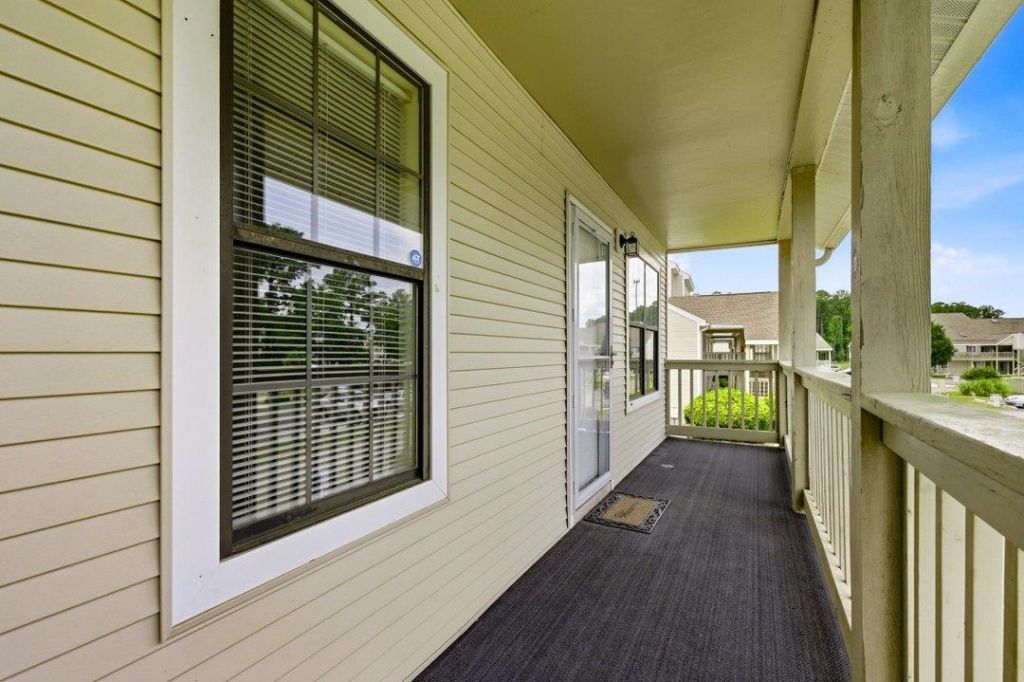 1095 W Plantation Dr. W  Photo 22