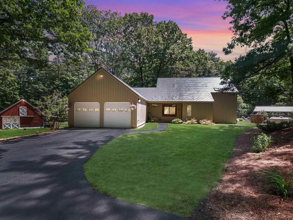 51 Baxter Road, Hollis, NH 03049
