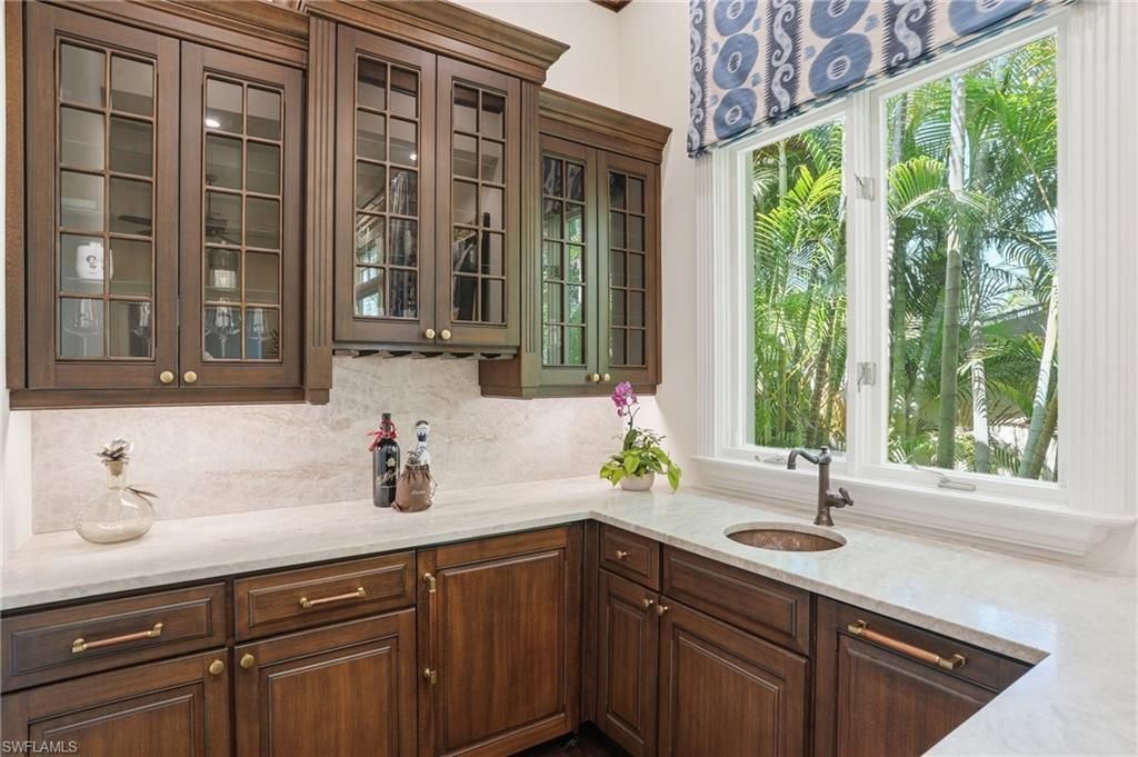 160 16th Ave S, Naples, FL 34102 Photo