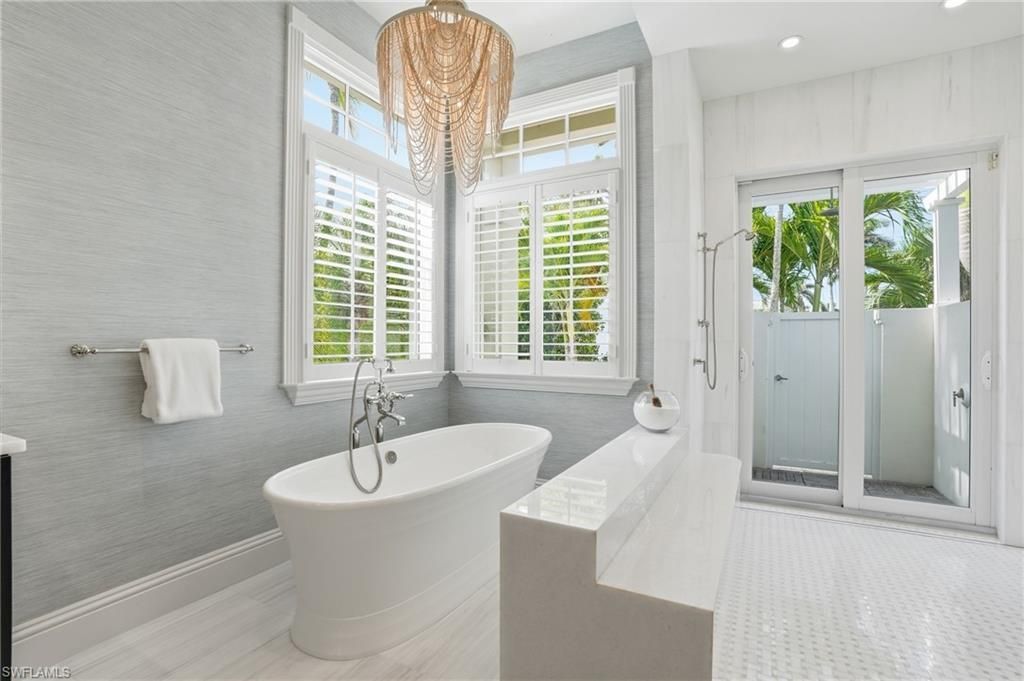 160 16th Ave S, Naples, FL 34102 Photo