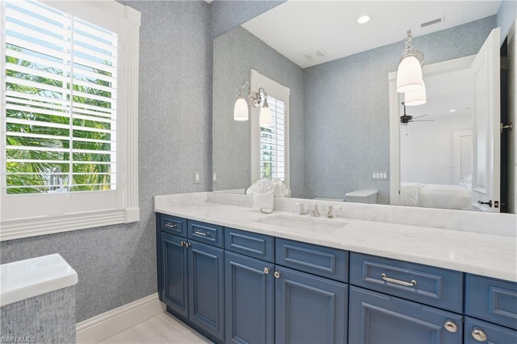 160 16th Ave S, Naples, FL 34102 Photo