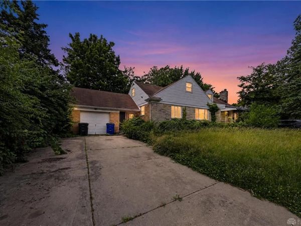 1367 Catalpa Drive, Dayton, OH 45406