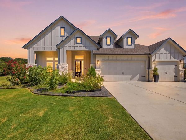 132 McNaughton DR, Liberty Hill, TX 78642