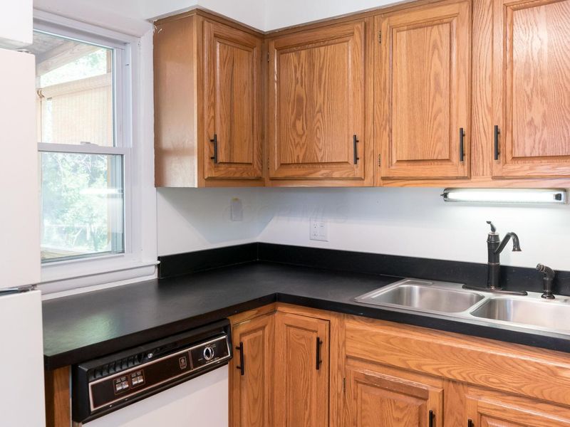 3581 Oaklawn Street, Columbus, OH 43224 Photo 9