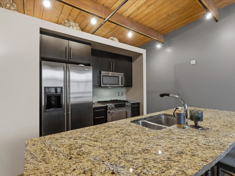 448 W Nationwide Boulevard , Unit 404, Columbus, OH 43215 Photo 16