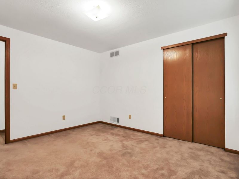 5400 Chestnut Hills Road NE, Newark, OH 43055 Photo 33
