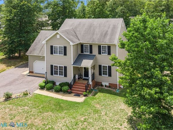 112 Central Parkway, Aylett, VA 23009