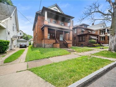 1445 Byrd Avenue , Niagara Falls, NY 14303